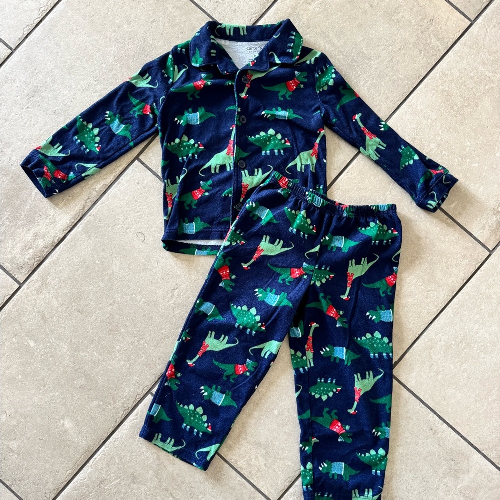 ❌DONATED❌NWT Carter's Winter/Holiday Dinosaur Flannel Pajama Set